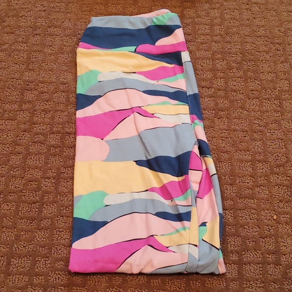 Colorful leggings like new OR 7 PAIRS FOR $20!